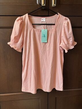 Pink square neck, puff sleeve t shirt